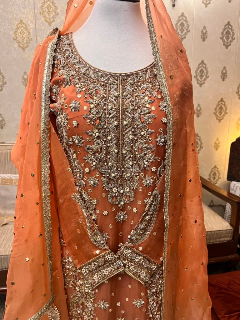 Fully emblished naqshi dabqa suit 2 piece