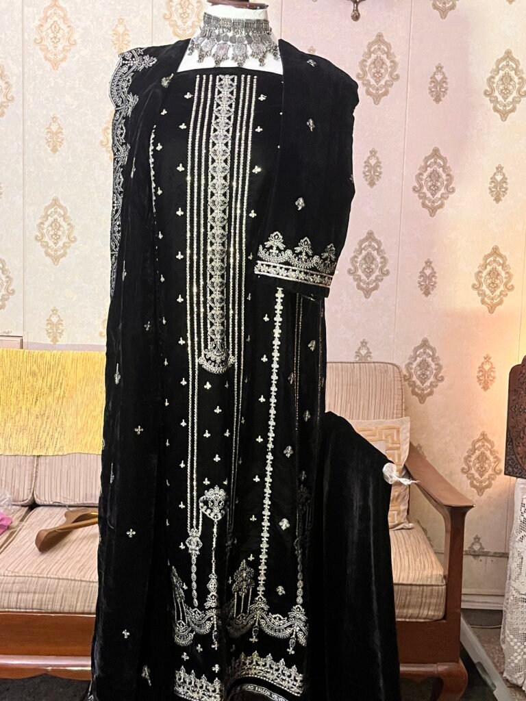 velvet 3 piece suit formal wear 02
